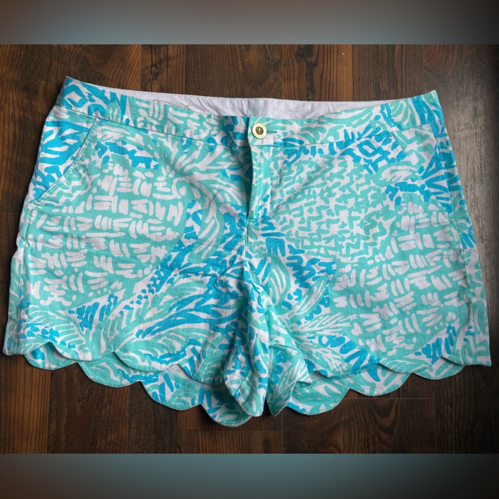 Lilly Pulitzer-Buttercup Shorts- Size 16